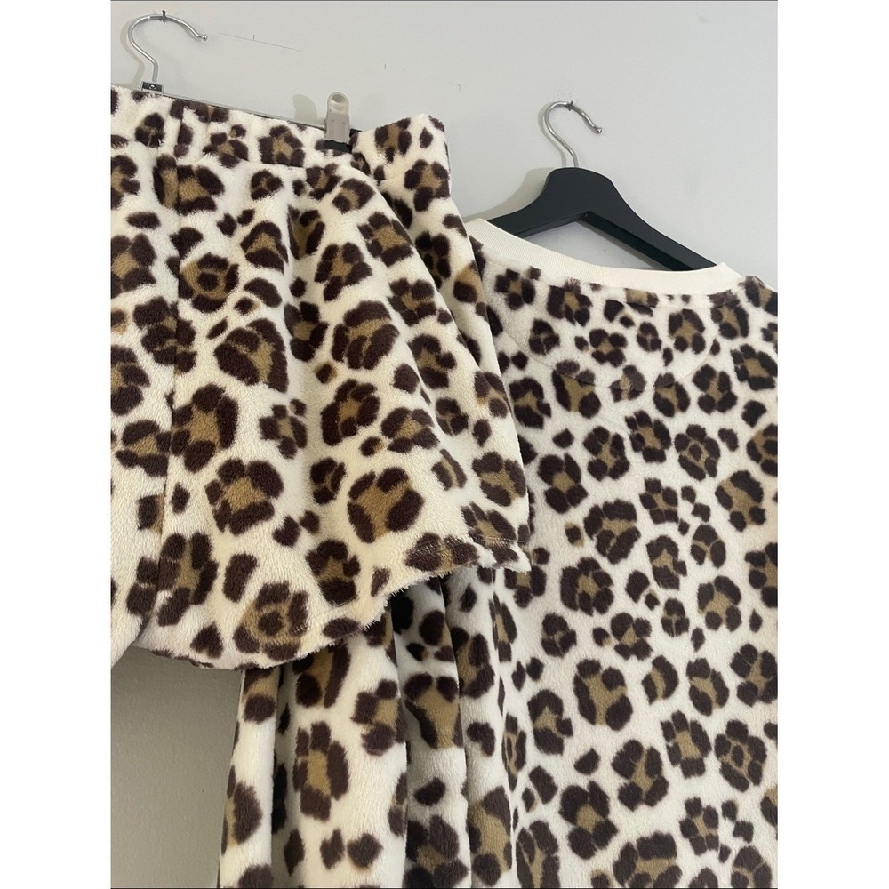 Aerie Lounge Set Fleece Leopard Print Medium Pajamas - Picture 11 of 12